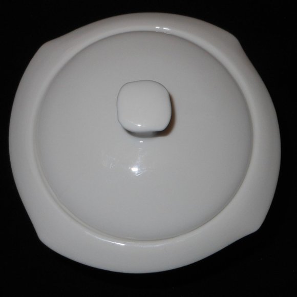 sugar bowl with lid. Contempo Collection fine bone china - Picture 2 of 5